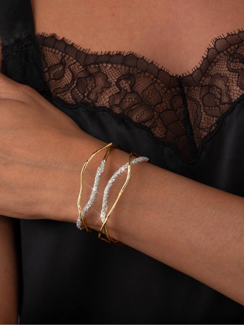 Alexis Bittar Solanales Gold Crystal Intertwined
Cuff Bracelet - Picture 2 of 9